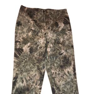 Tracy Evans Capris size 9